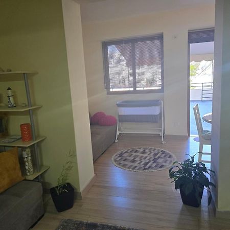 Saranda Beach Apartment Екстериор снимка