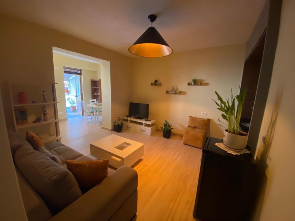 Saranda Beach Apartment Екстериор снимка
