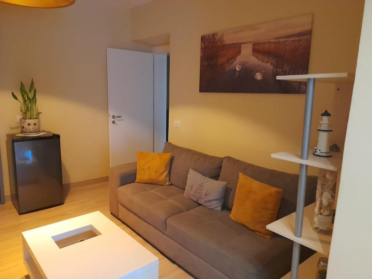 Saranda Beach Apartment Екстериор снимка