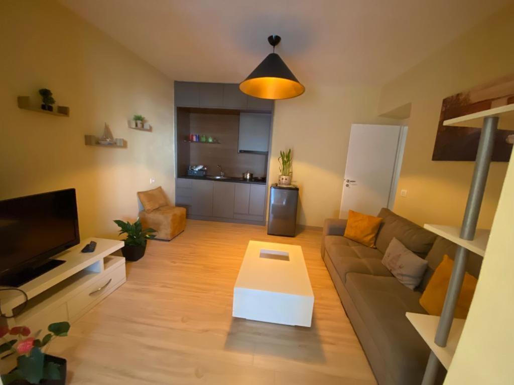 Saranda Beach Apartment Екстериор снимка