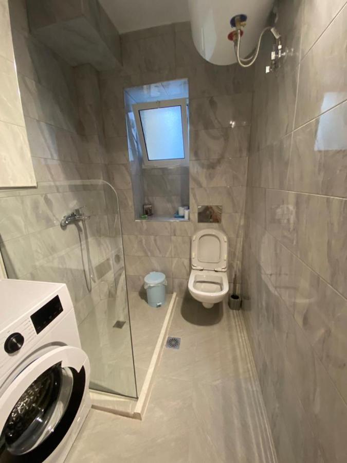 Saranda Beach Apartment Екстериор снимка